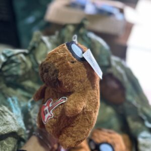 🧸 🎸PELUCHES CAPIBARA CON GUITARRA (x1)