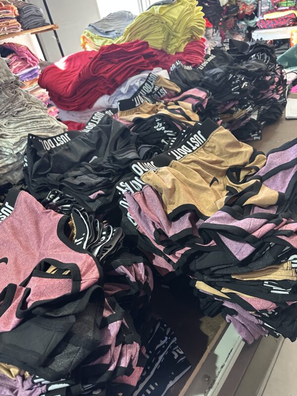 TOPS DEPORTIVOS (x6) - Imagen 2